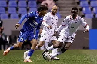 Cruz Azul no tiene piedad y destroza al Vancouver en la Concachampions 