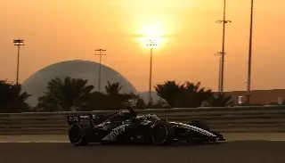 F1: 'Checo' Pérez lejos de los primeros lugares en tercer día de test