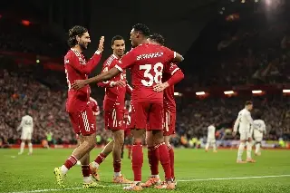 Liverpool esquiva el VAR para conseguir vital triunfo rumbo a puestos europeoas