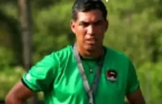 El veracruzano Alfredo Marín persigue el sueño de dirigir en el futbol profesional