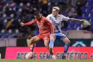 Puebla no aprovecha y empata contra diez jugadores de Necaxa 