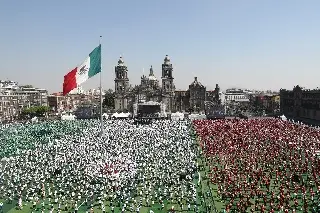 México rompe récord Guiness con la clase de futbol más grande del mundo