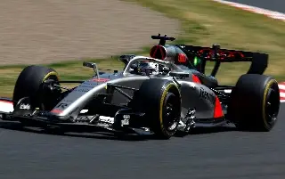 'Checo' Pérez tuvo una complicada noche en las prácticas libres del GP de Japón