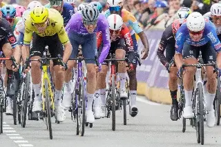 Jasper Philipsen arrebata el protagonismo a Van der Poel y Van Aert en Wevelgem