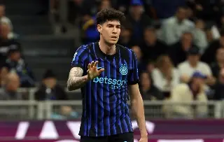 Bastoni, ovacionado en el Giuseppe Meazza tras críticas por la eliminación de Italia del Mundial