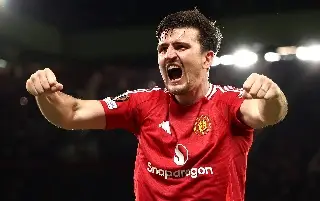 Harry Maguire renueva con el Manchester United