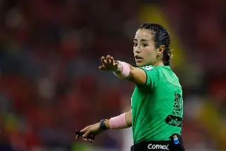 Oficial: Sancionan a DT de Mazatlán tras comentarios hacia la árbitro Katia Itzel García