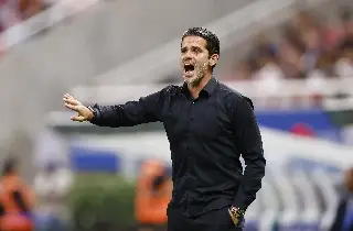 Fernando Gago es hospitalizado de emergencia