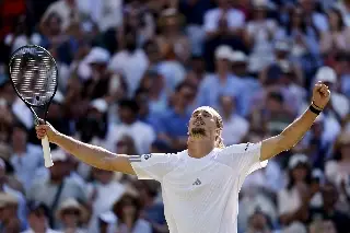 Alexander Zverev avanza a cuartos de final de Wimbledon por primera vez en su carrera