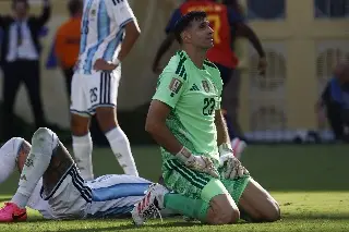 'Dibu' Martínez amenaza con no volver a la selección de Argentina