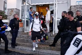Tadej Pogacar recibe el alta médica tras caída en la Vuelta a España