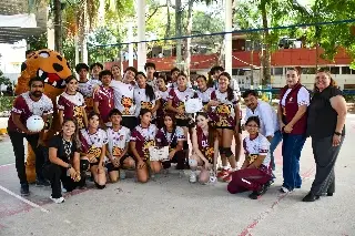Unidep conquista el primer torneo de voleibol “Red Jarocha” en Veracruz