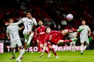 ¡Toluca vuelve a tropezar! San Luis le amarga la noche a los Diablos Rojos